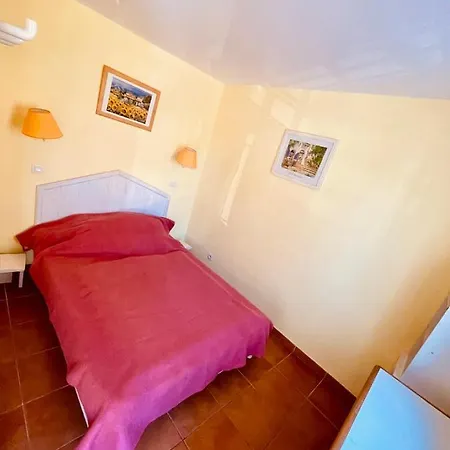 Avec Magnifique Vue Piscine Lac Et Mer Ref Rdl 113 Appartement