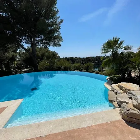 Avec Magnifique Vue Piscine Lac Et Mer Ref Rdl 113 * Saint-Raphael (Var)